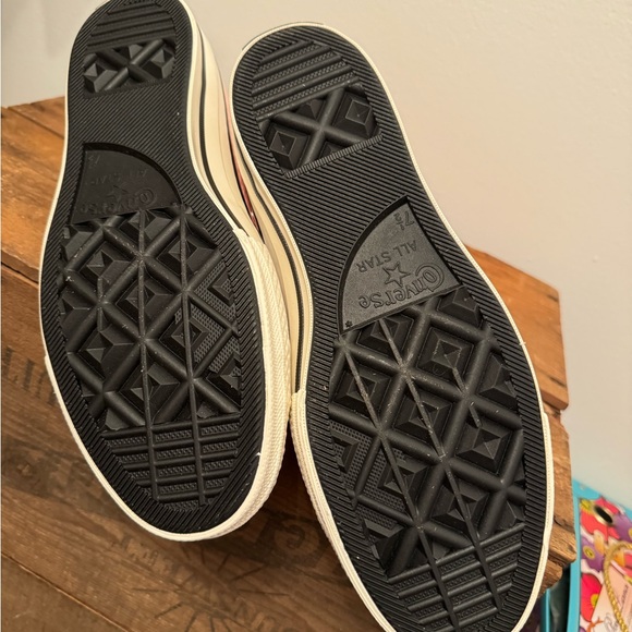 New Women’s PINK high top Chuck Taylor Converse 9.5 / Men’s 7.5 - Picture 5 of 5